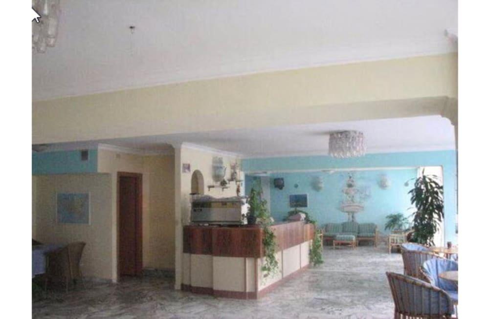 Villa Athena จีอาร์ดีนี นักซอส ภายนอก รูปภาพ