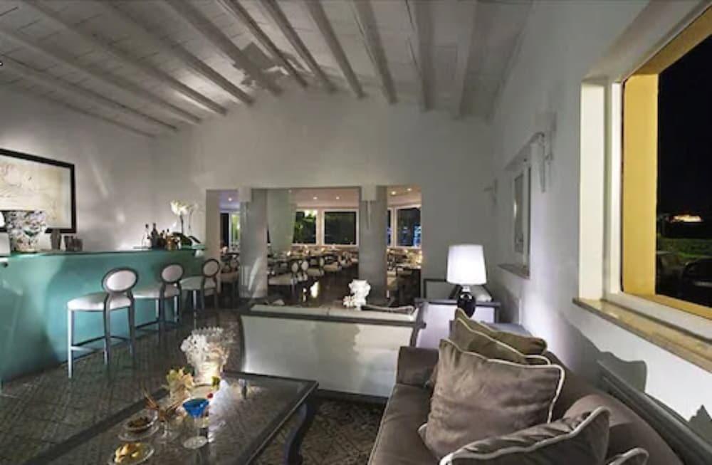 Villa Athena จีอาร์ดีนี นักซอส ภายนอก รูปภาพ